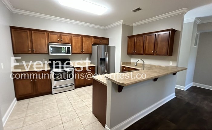 Building Photo - 6721 Briana Way