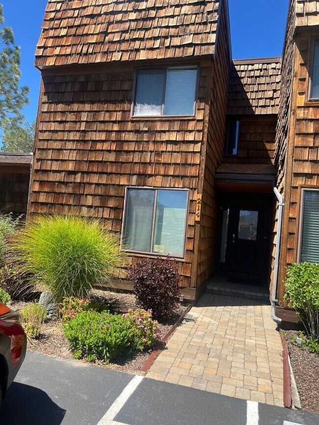 Building Photo - Lovely 3Bd condo in the Tahoe Keys with a ...