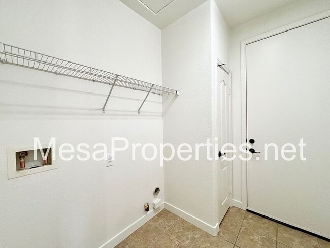 Building Photo - 15818 Iron Canyon Ln