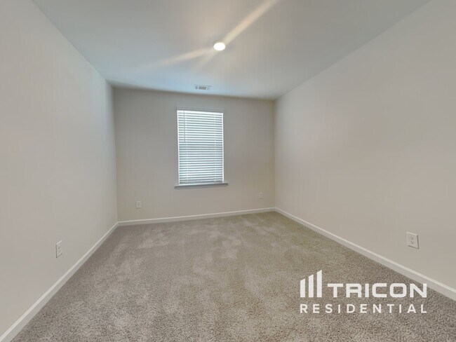 Building Photo - 3413 Arabian Farm Ln