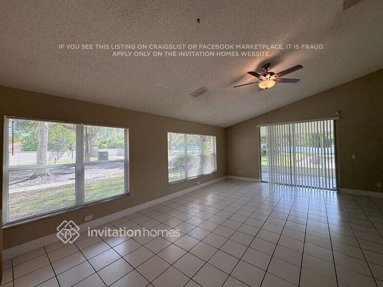 Building Photo - 19002 Weatherstone Dr