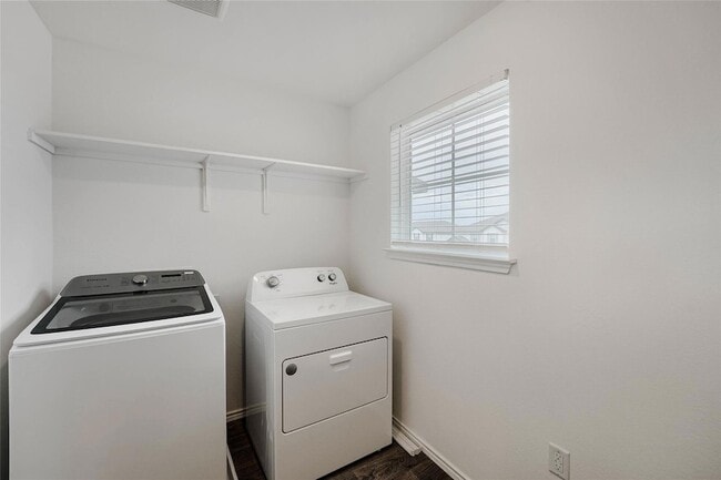 Building Photo - 18517 Cremello Dr