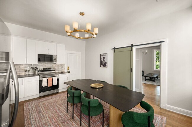 Building Photo - 1326 Broadway-SI ID1312458P