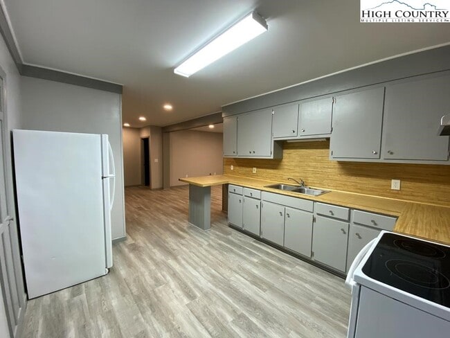 Building Photo - 9303 NC-88