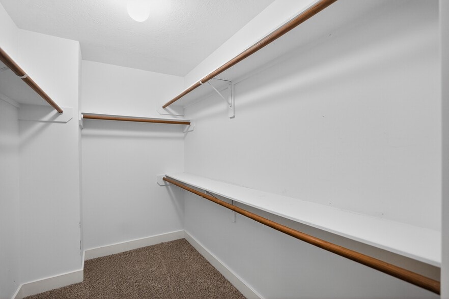 Building Photo - 18827 Atasca Oaks Dr