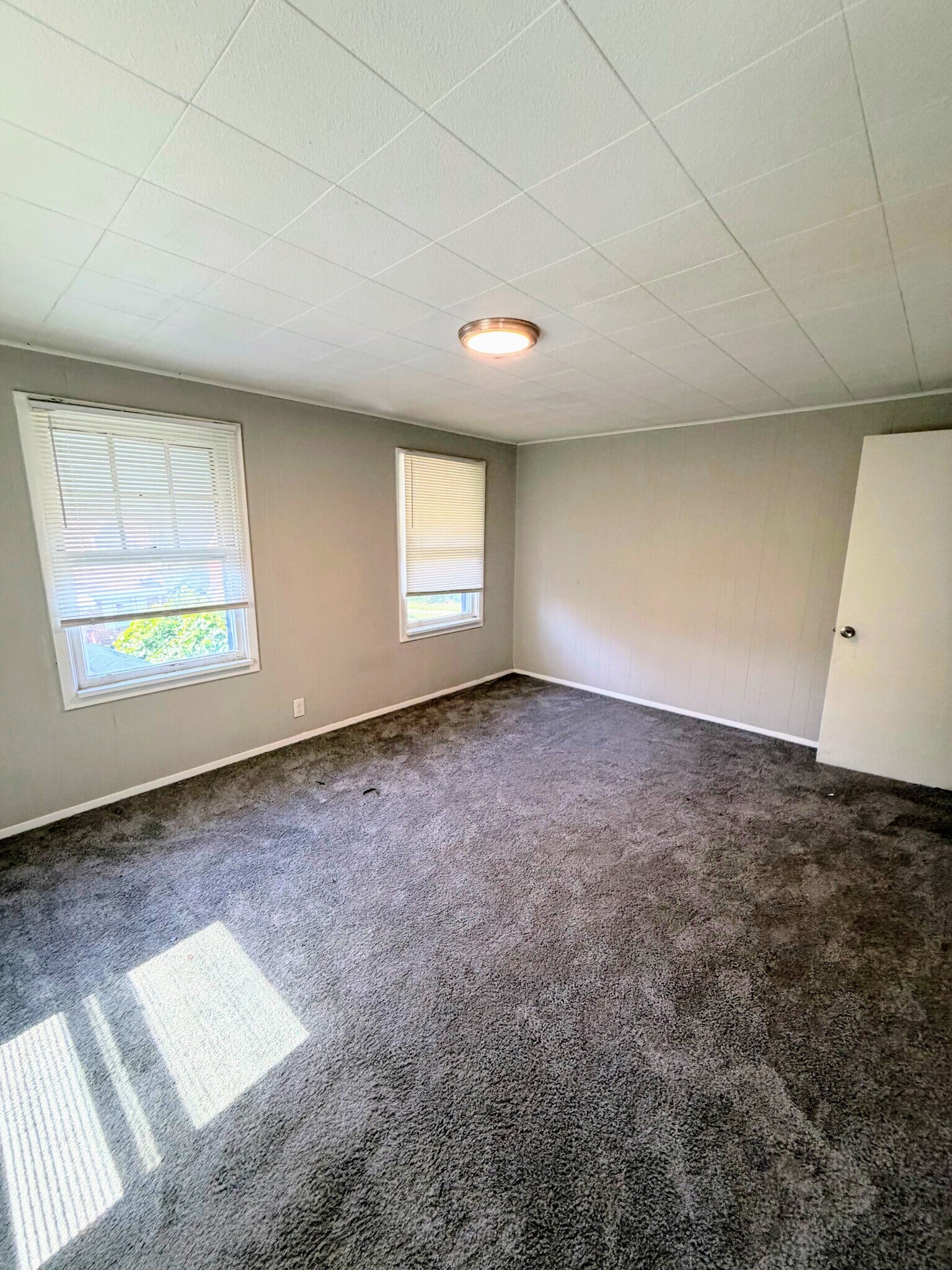 Building Photo - 506 Farnsworth Ave