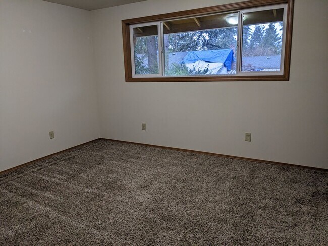 Building Photo - 2108 SE 135th Ave