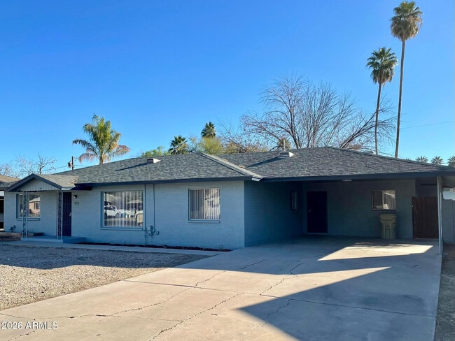 Building Photo - 7519 N 59th Ln