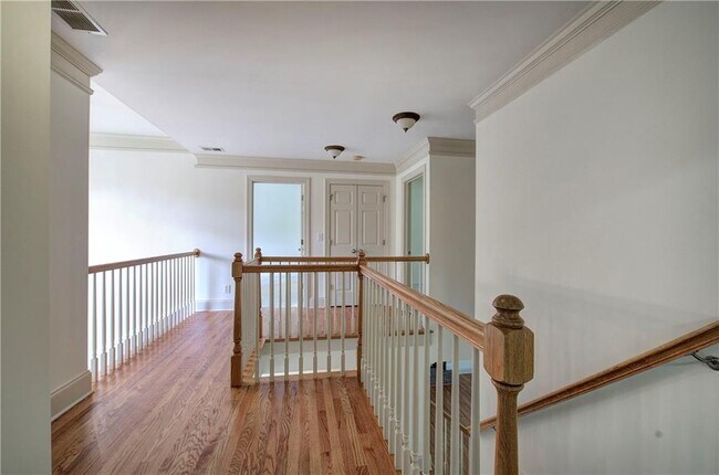 Building Photo - 2320 Starr Lake Dr NW