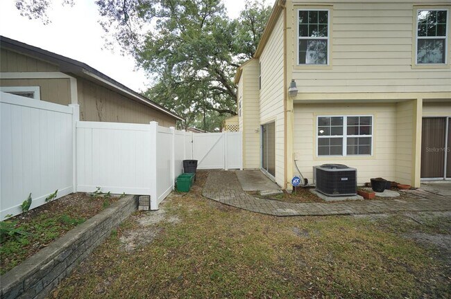 Building Photo - 7605 Glades Ct