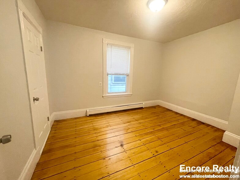 Building Photo - 30 Rawson St