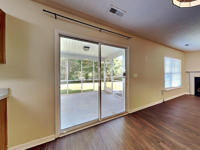 Building Photo - 5116 Morrow Ln