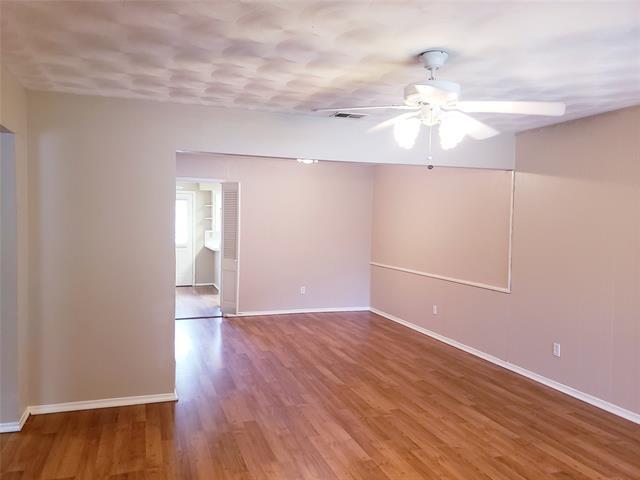 Building Photo - 7012 Kingsbury Dr