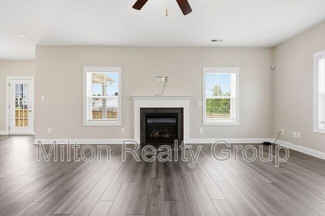 Building Photo - 47 Hemming Ct