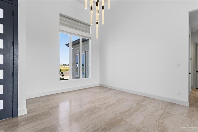 Building Photo - 1201 Dolores Del Rio Ave