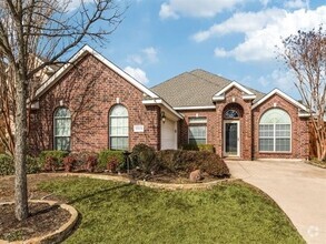 Building Photo - 9018 Hogan Dr