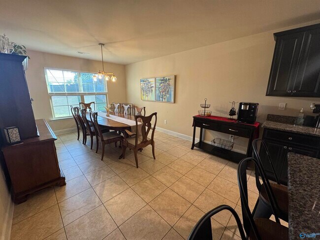 Building Photo - 200 Tybee Dr