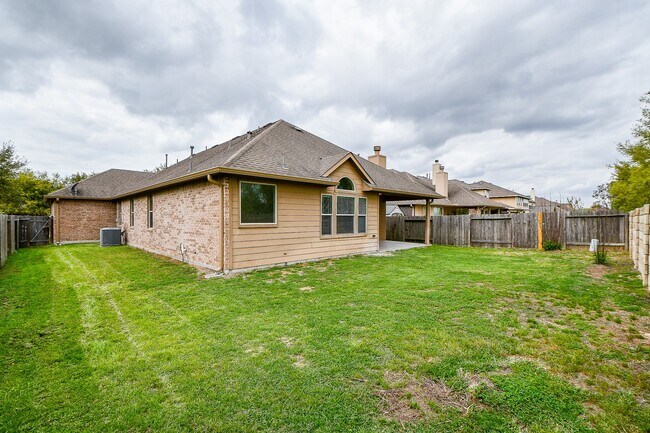 Building Photo - 11022 Ellison Ridge Dr