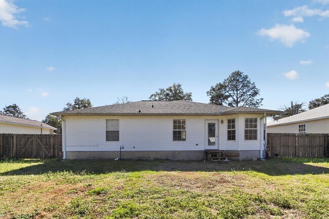 Building Photo - 3151 Forrest Ave
