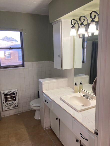 Building Photo - 2349 Las Cruces Ln