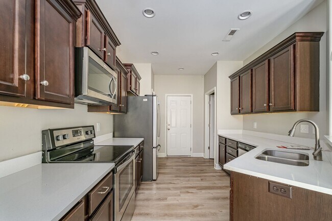 Building Photo - Beautiful, Like-New 3-Bedroom Home in Bell...