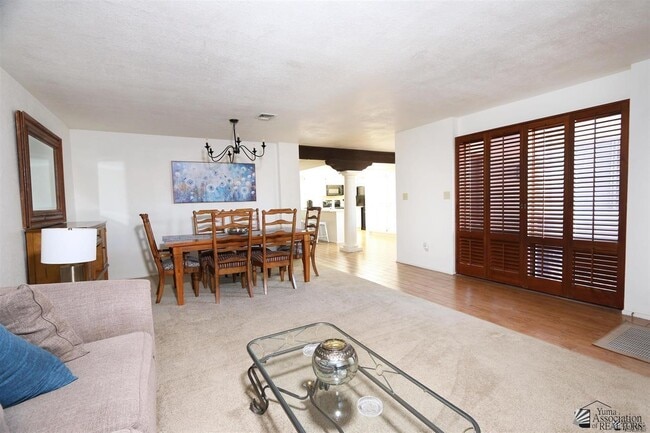 Building Photo - 3533 S Cholla Dr