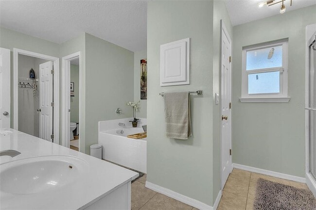 Building Photo - 37 Princeton Ln