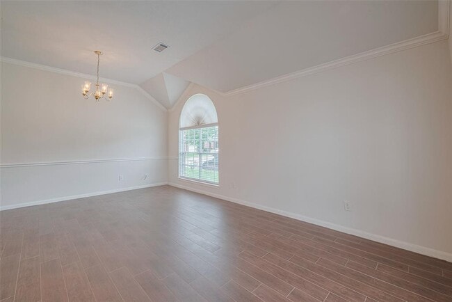 Building Photo - 11106 Fairway Dr
