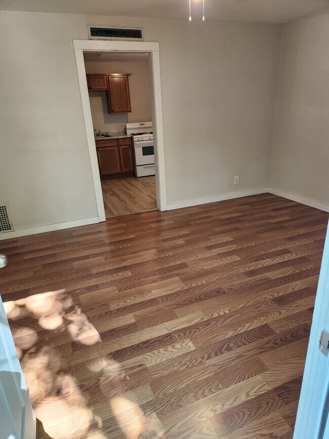 Main level living room - 31847 Bay Ct