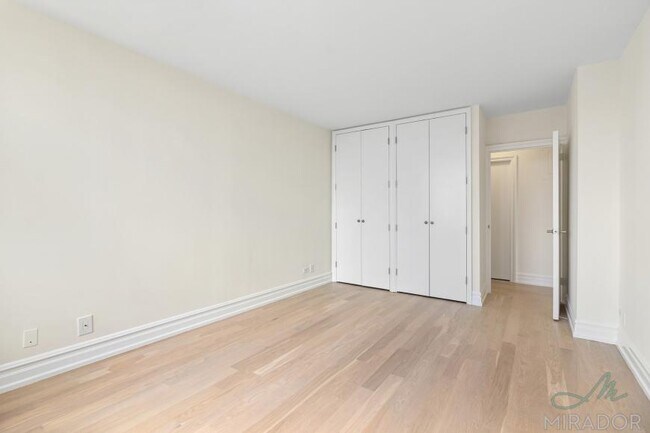 Building Photo - 2 bedroom in New York NY 10023