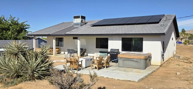 Building Photo - 8160 Palomar Ave