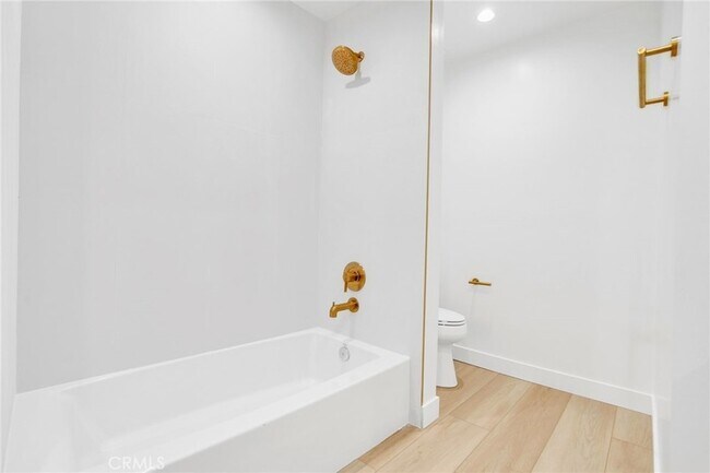 Building Photo - 937 Misty Isle Dr