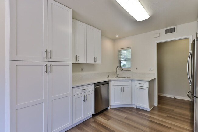 Building Photo - 3128 Courser Ave