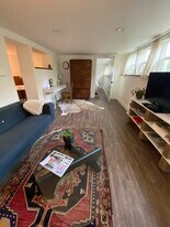 Building Photo - 3925 SE Harold St