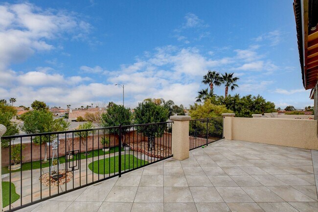 Building Photo - 4 Bedroom in North Las Vegas Near Aliante