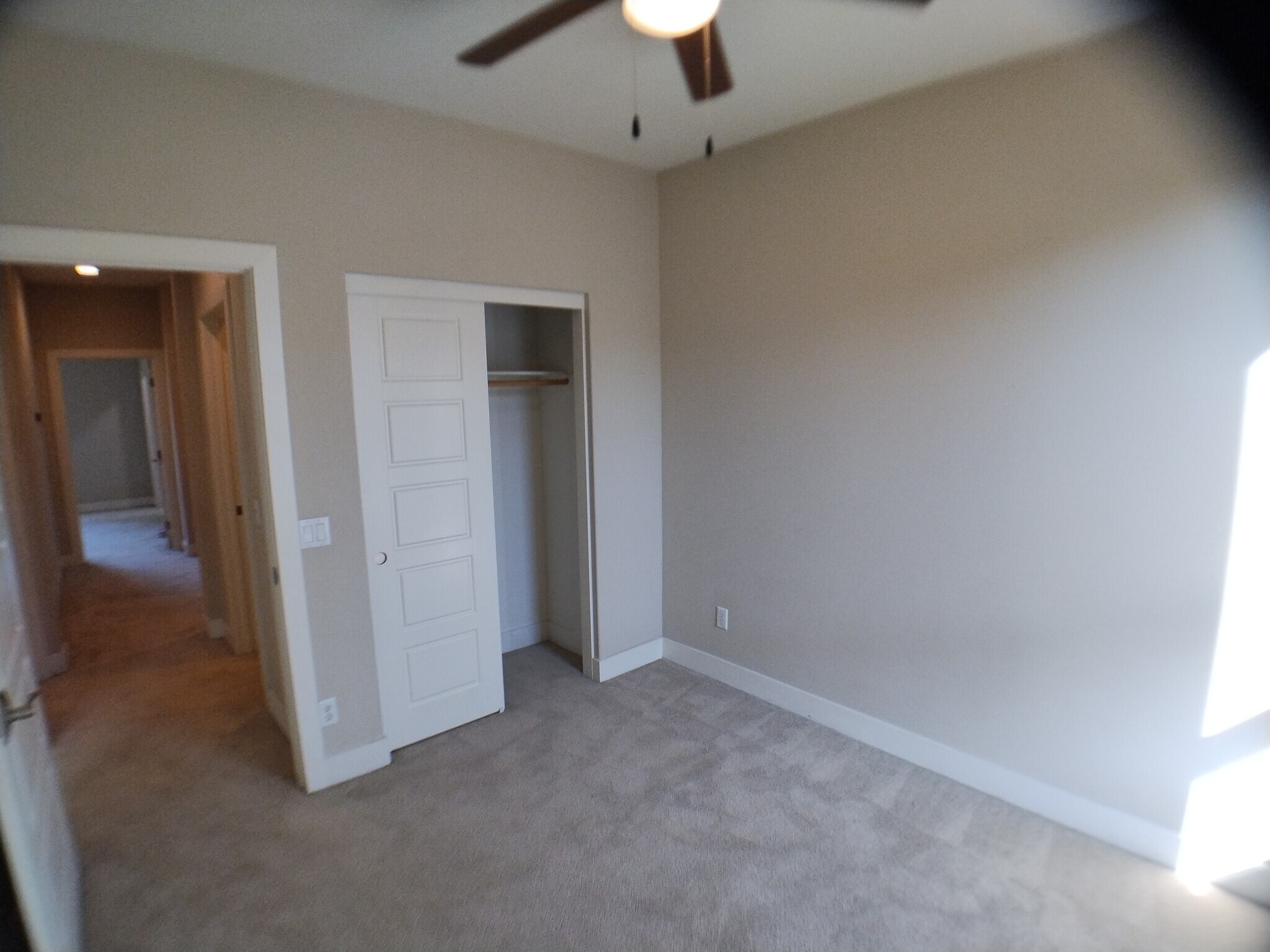 Building Photo - 139 W Live Oak Ave