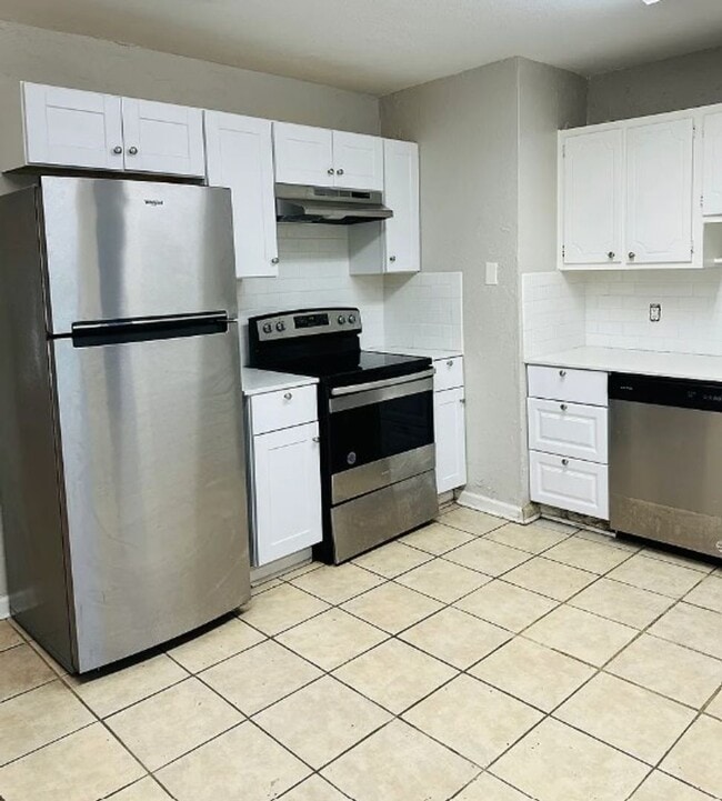 Building Photo - Welcome Home!