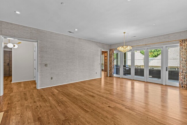 Building Photo - Rare opportunity to lease a luxury residence in The Nolen on Queens Road