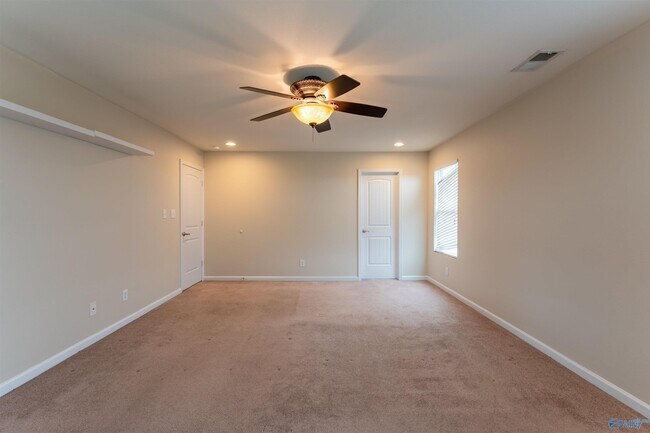 Building Photo - 3474 Avalon Lake Dr SW