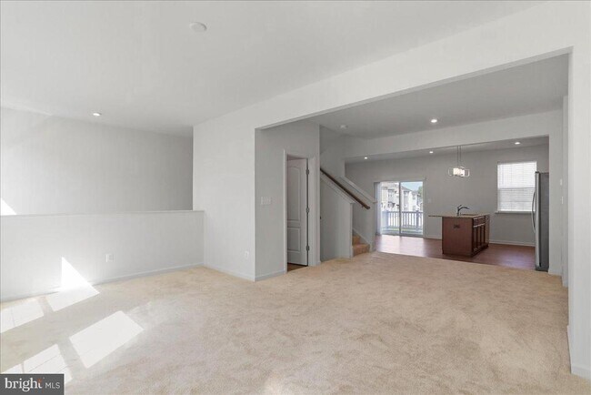 Building Photo - 100 Stafford Pl