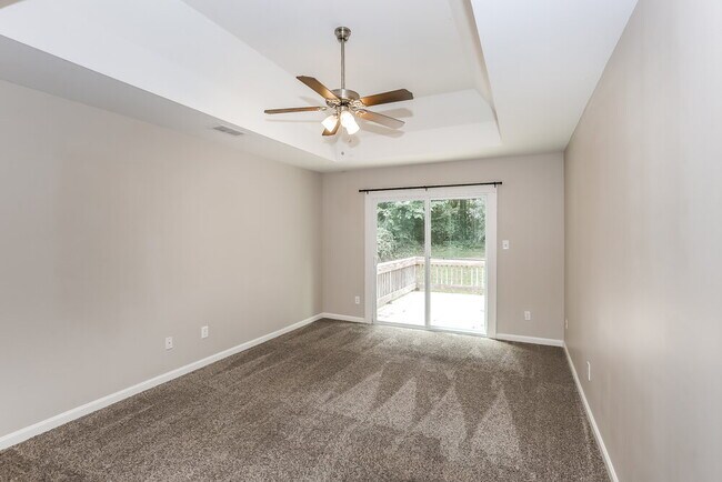 Building Photo - 11621 Long Forest Dr