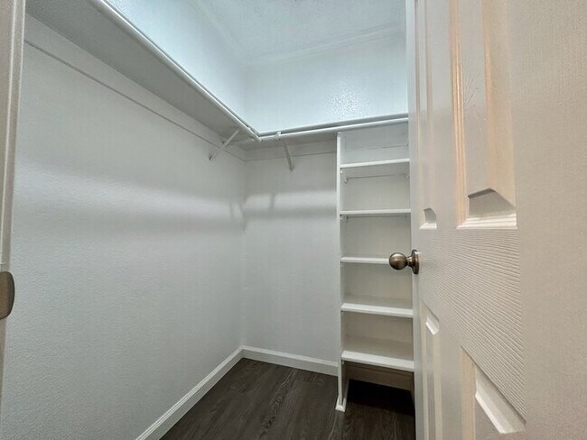 Building Photo - Beautiful Updated 1 Bedroom 1 Bathroom For Rent in Natomas!