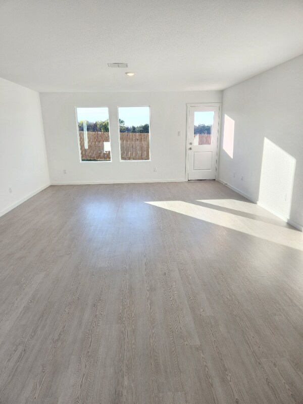 Building Photo - 302 Asterwood Ln