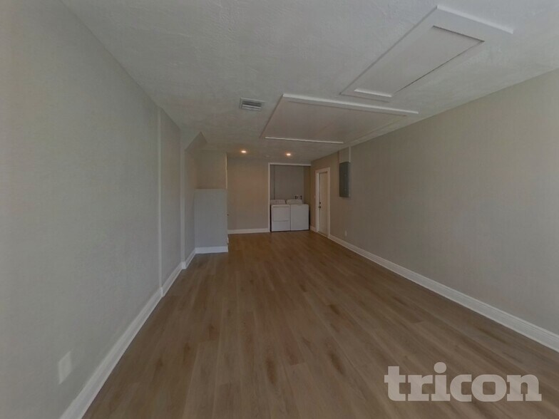 Building Photo - 201 85th Ave N