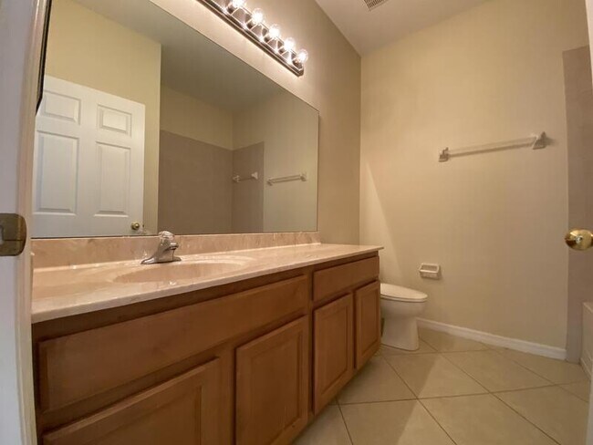 Building Photo - 9376 Ravens Willow Dr