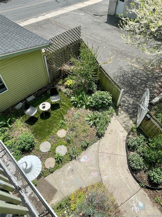 Building Photo - 306 Piermont Ave