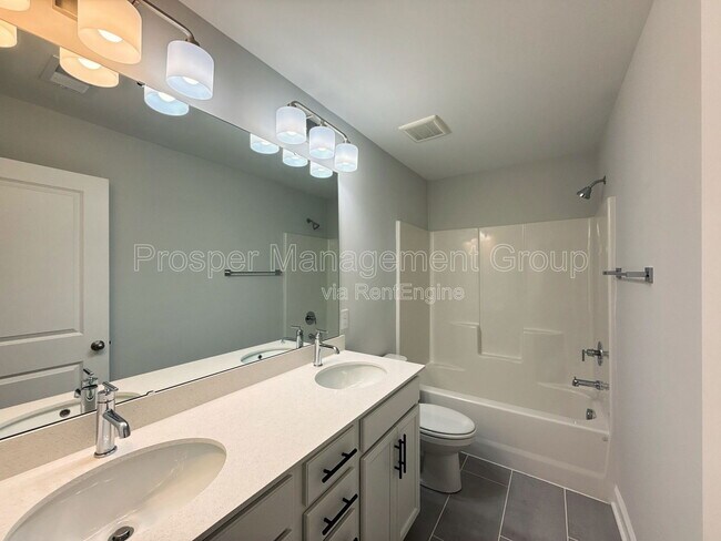 Building Photo - 8650 Windsor Hill Blvd