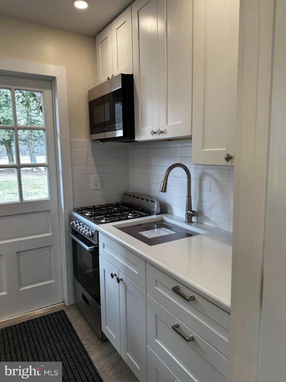 Building Photo - 4677 Summit Bridge Rd