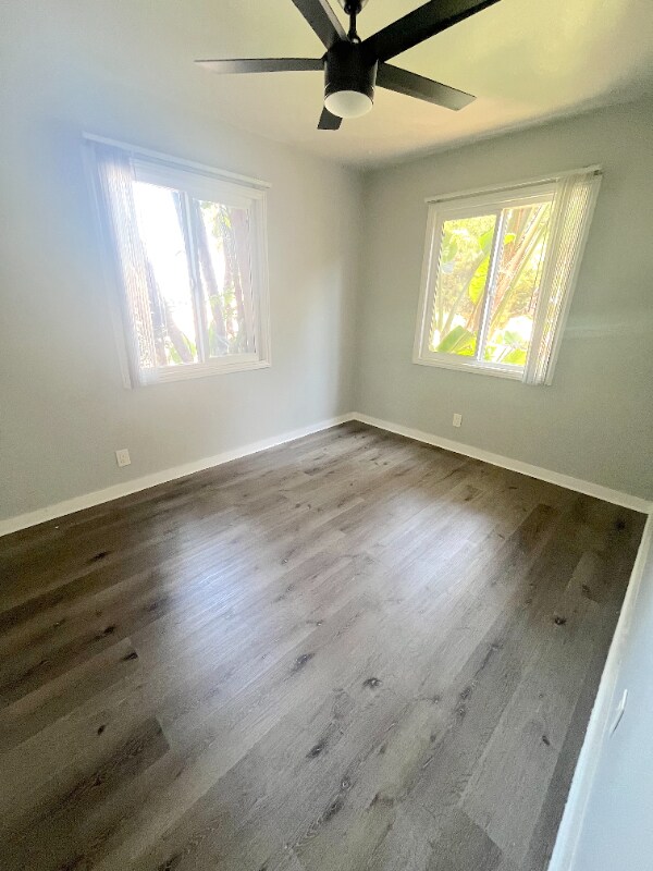Building Photo - 2403 Louella Ave