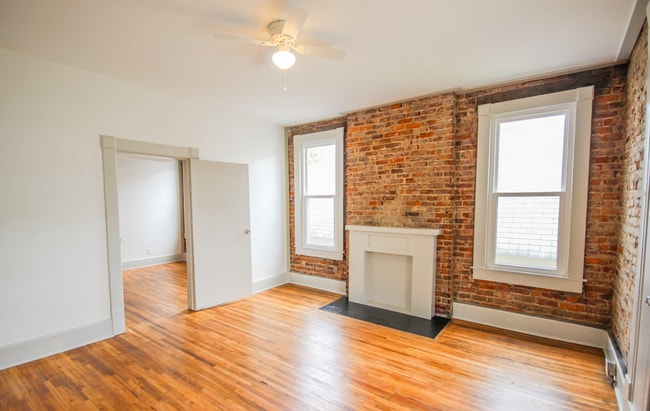Building Photo - Now Available! 2 Bedroom 1 Bathroom in Hig...